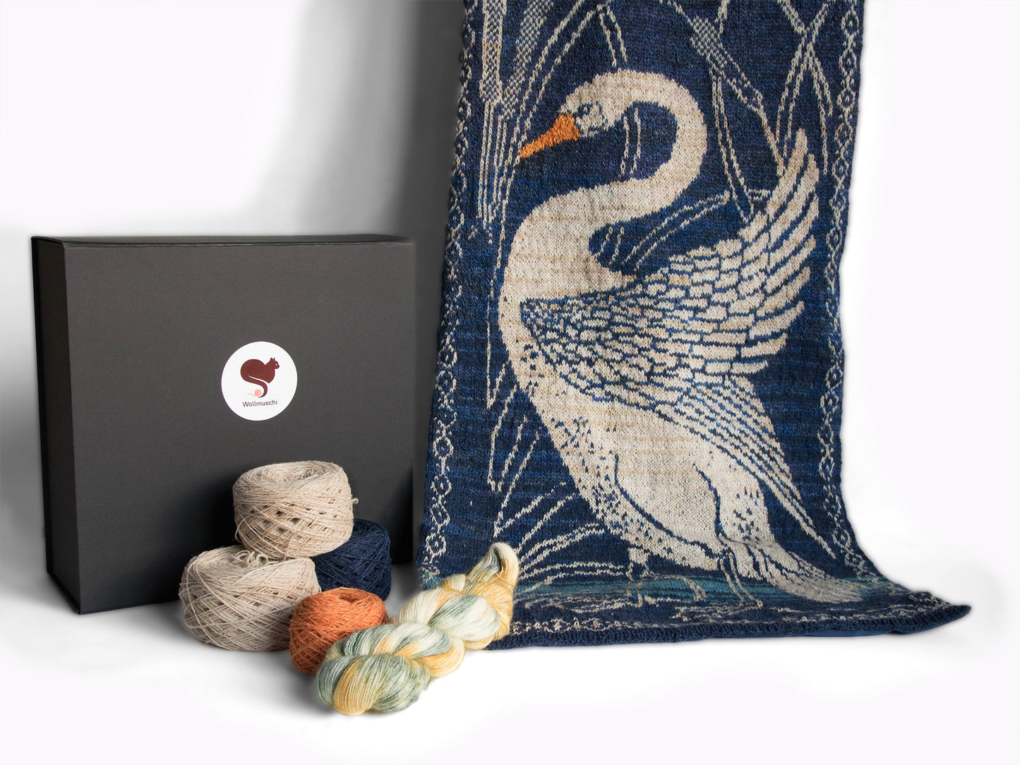 Knitting kit SWANS, LOVE AND FIBRES